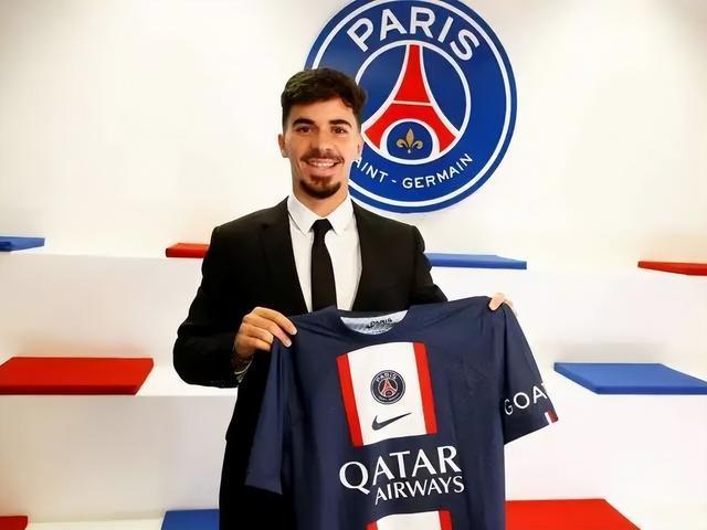 于她个人的 于她个人的