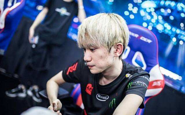 仅用简单的 仅用简单的